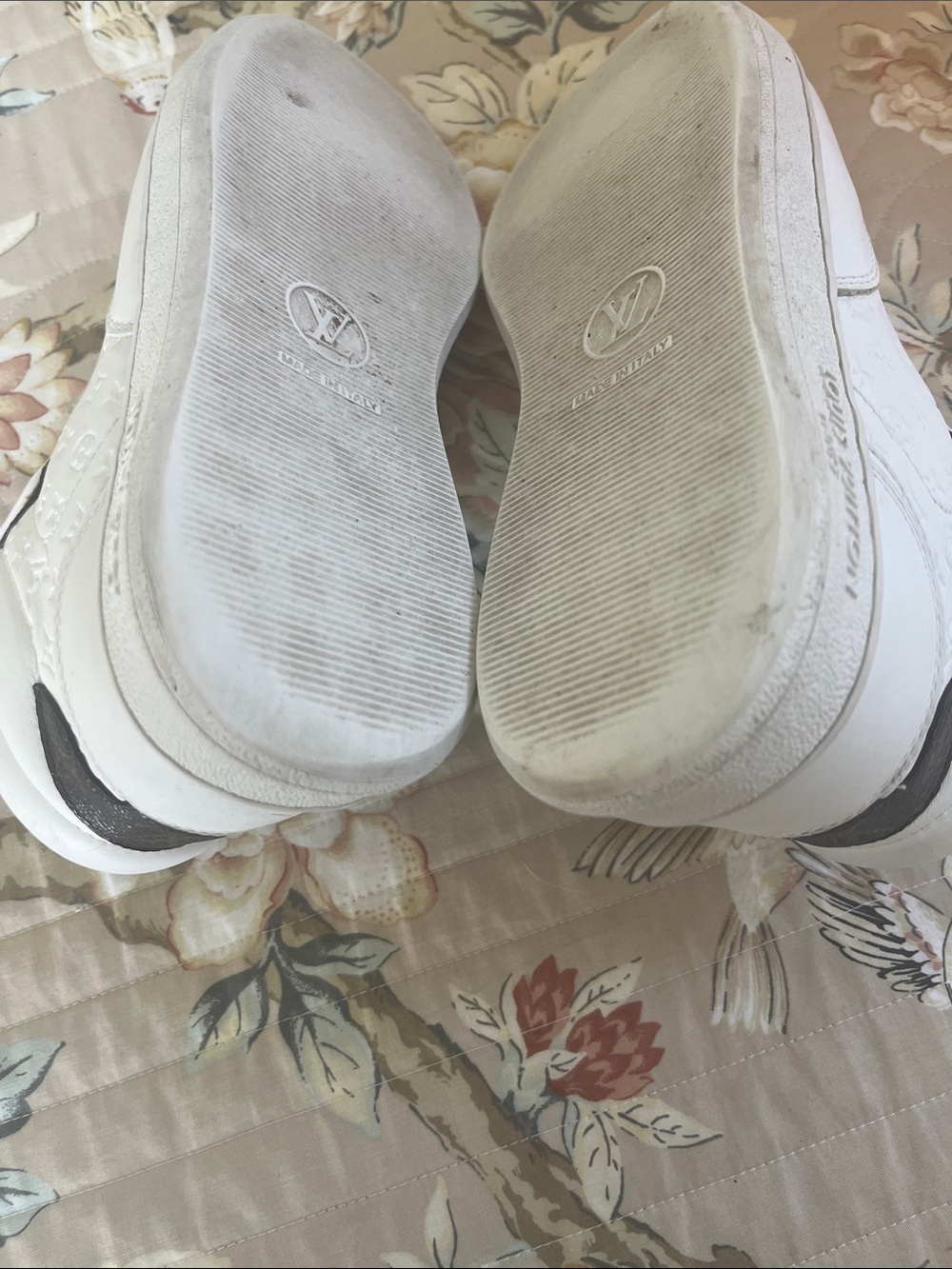 Louis Vuitton Stadium Mid Top Sneakers - Picture 15 of 17